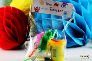 Monsterparty Geschenkidee / Mitgebsel "Bau dir dein Monster" aus Knete