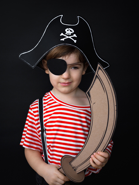 Piratenhut mit Augenklappe als Kostüm für den Piraten Kindergeburtstag