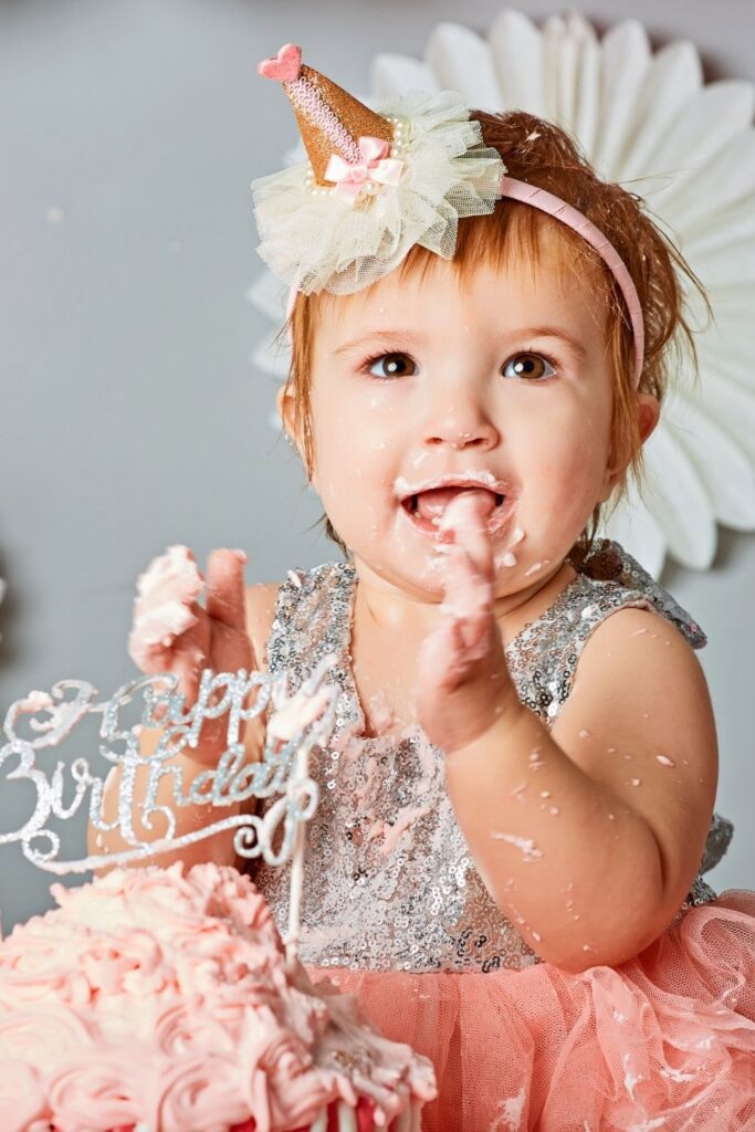 Cake Smash Shooting 1. Geburtstag Mädchen Fotoshooting