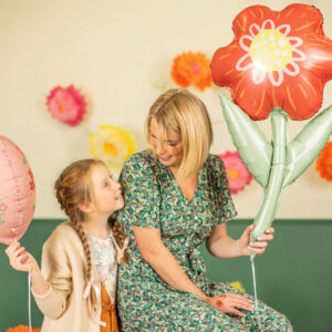 Der Supershape Folienballon Blume ist das perfekte Geschenk zum Muttertag oder eine tolle Dekoration für deine Blumenparty. Jetzt bestellen!