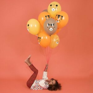 Feiere eine wilde Raubkatzen Party mit unserem Luftballon-Set! 5 Ballone in den Farben Gelb, Orange und Braun mit niedlichen Raubkatzenmotiven.