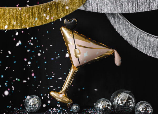 Erhebe dein Glas mit dem Folienballon Sektglas – ein eleganter Höhepunkt für Geburtstagspartys und Silvester. Einfach mit Luft oder Helium zu befüllen.