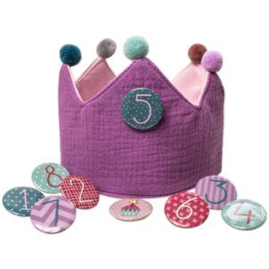 Musselin Geburtstagskrone - 2-in-1 Design, anpassbar, 9 Buttons, Musselin-Stoff, nachhaltig für unvergessliche Kindergeburtstage. Stilvol...