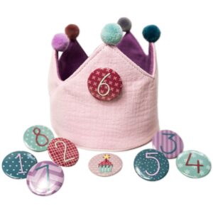 Musselin Geburtstagskrone - 2-in-1 Design, anpassbar, 9 Buttons, Musselin-Stoff, nachhaltig für unvergessliche Kindergeburtstage. Stilvol...