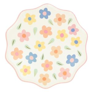 Schwelge in Erinnerungen mit Meri Meri Teller 'Fröhliche Blumen' – ideal für den nostalgischen Touch auf deiner nächsten Party.