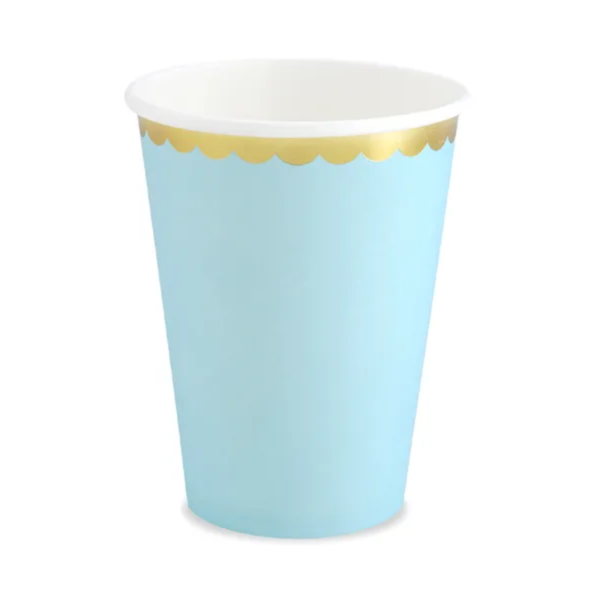 Stilvolle hellblaue Partybecher mit goldenem Rand, 6 Stk., 220 ml. Ideal für Baby Showers und festliche Anlässe, perfekt für Kaltgetränke!